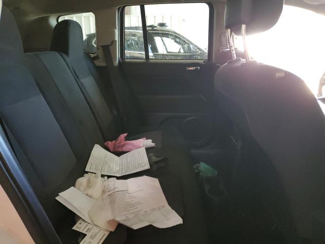 1C4NJDBB8GD534858 - 2016 JEEP COMPASS SPORT Weiß Foto 11