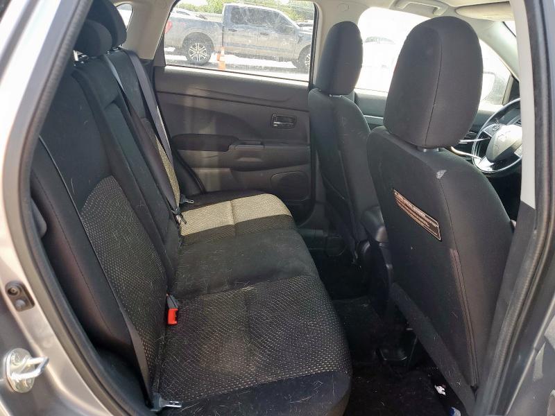 JA4AP3AU7GZ064961 - 2016 MITSUBISHI OUTLANDER ES Сірий фото 10