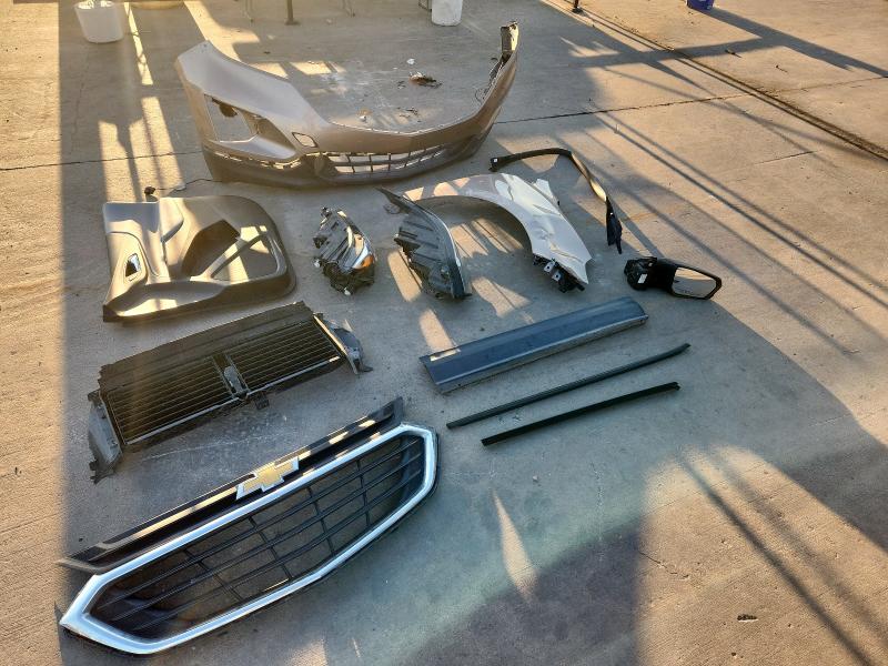 2GNAXHEV6J6160578 - 2018 CHEVROLET EQUINOX LS TAN photo 13