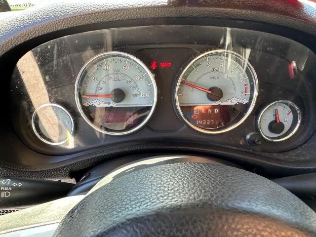 1C4HJWEGXEL236766 - 2014 JEEP WRANGLER U SAHARA SILVER photo 5