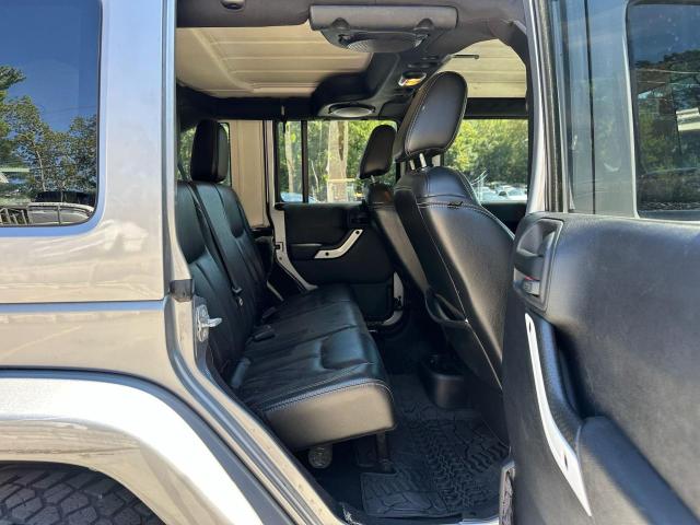 1C4HJWEGXEL236766 - 2014 JEEP WRANGLER U SAHARA SILVER photo 6