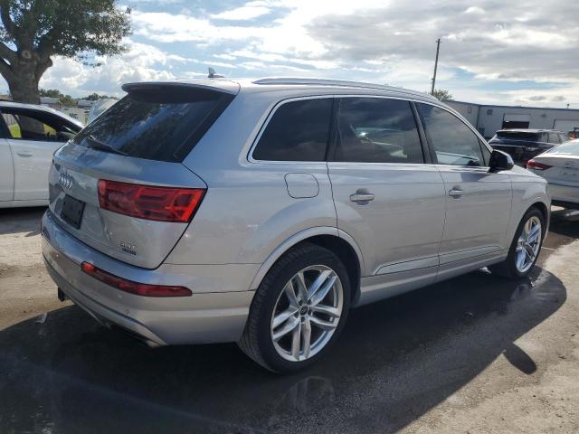 WA1VAAF79HD004401 - 2017 AUDI Q7 PRESTIGE SILVER photo 3