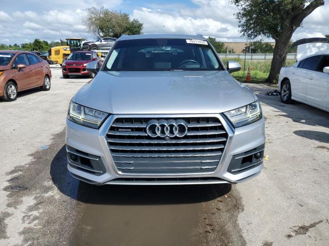 WA1VAAF79HD004401 - 2017 AUDI Q7 PRESTIGE SILVER photo 5