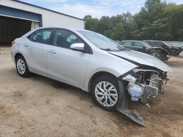 5YFBURHE7JP751752 - 2018 TOYOTA COROLLA L SILVER photo 4