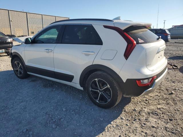 KNDCR3LEXP5052504 - 2023 KIA NIRO EX WHITE photo 2