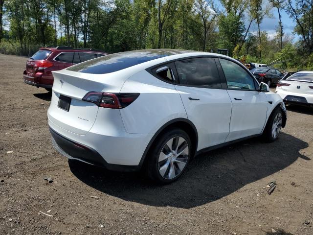 7SAYGDEE4PF804715 - 2023 TESLA MODEL Y Blanc photo 3