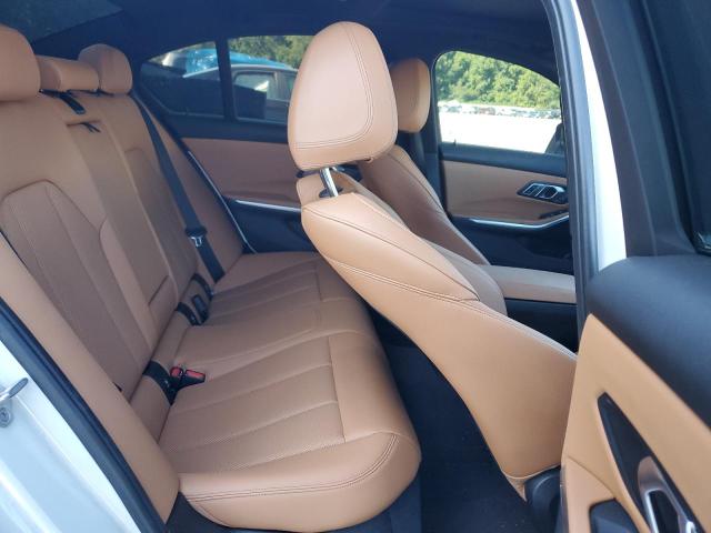 3MW5P9J07N8C53993 - 2022 BMW 330XE WHITE photo 10