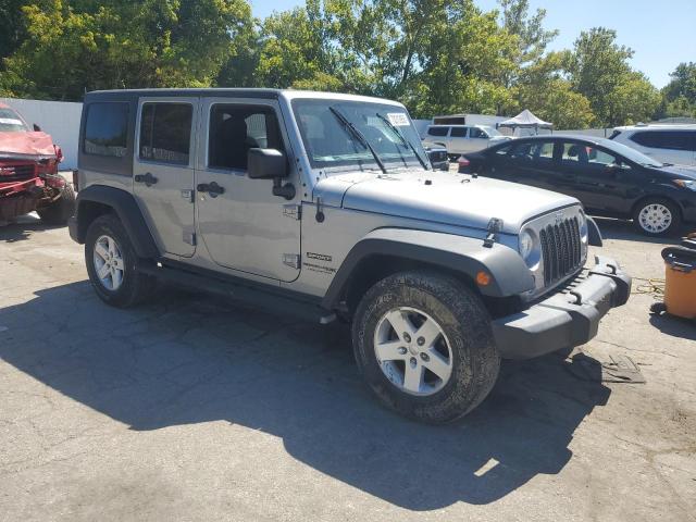 1C4BJWDG2JL808897 - 2018 JEEP WRANGLER SPORT SILVER photo 4