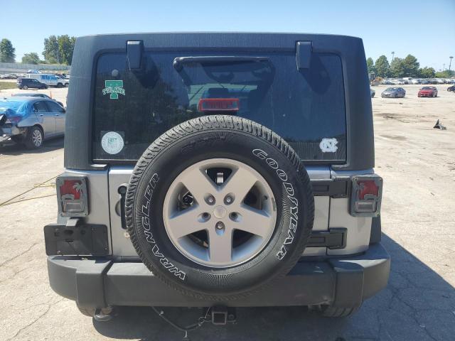 1C4BJWDG2JL808897 - 2018 JEEP WRANGLER SPORT SILVER photo 6