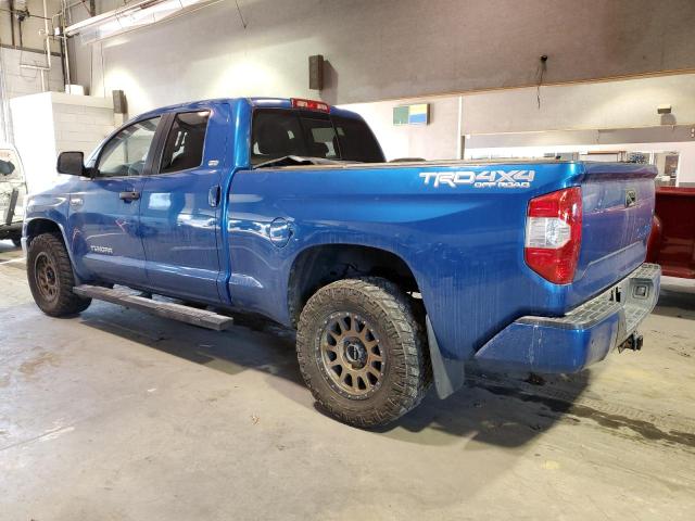 5TFUY5F12GX571708 - 2016 TOYOTA TUNDRA DOUBLE CAB SR/SR5 BLUE photo 2