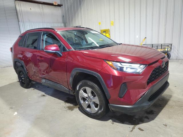 2T3W1RFV8PW286233 - 2023 TOYOTA RAV4 XLE MAROON photo 4