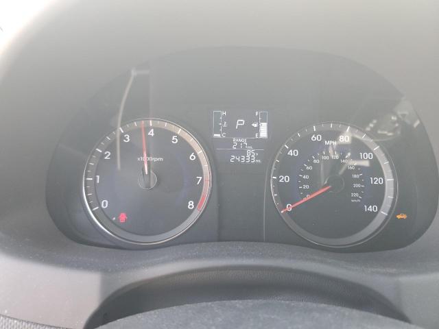 KMHCT4AE5GU149993 - 2016 HYUNDAI ACCENT SE SILVER photo 9