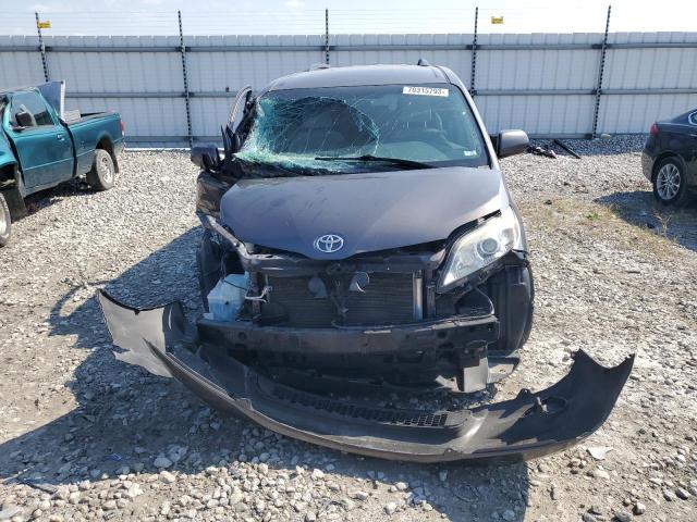 5TDKK3DC3FS581623 - 2015 TOYOTA SIENNA LE GRAY photo 5