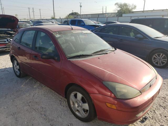 3FAFP37ZX4R101747 - 2004 FORD FOCUS ZX5 RED photo 4