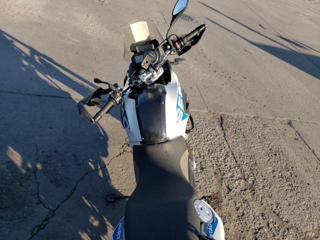 WB1014607CZC95190 - 2012 BMW G650 SERTAO WHITE photo 6