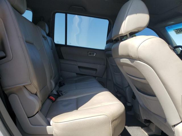 5FNYF3H64AB007855 - 2010 HONDA PILOT EXL SILVER photo 11