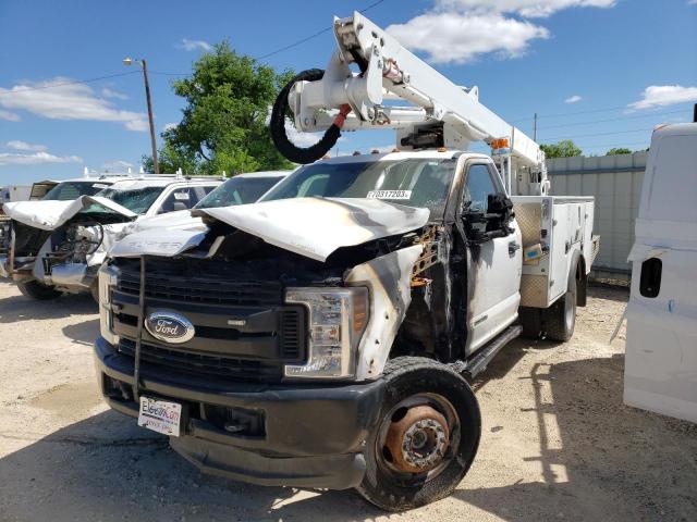 1FDUF5HT7KDA04145 - 2019 FORD F550 SUPER DUTY WHITE photo 1