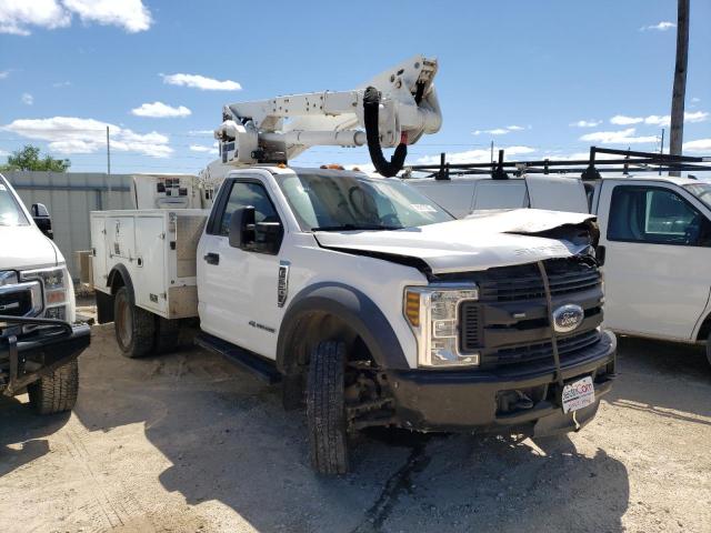 1FDUF5HT7KDA04145 - 2019 FORD F550 SUPER DUTY WHITE photo 4