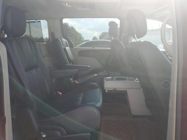 2C4RC1CG3GR302556 - 2016 CHRYSLER TOWN & COU TOURING L MAROON photo 11