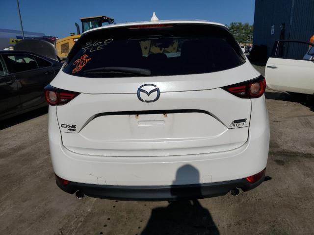 JM3KFBDM7K0667819 - 2019 MAZDA CX-5 GRAND TOURING WHITE photo 6