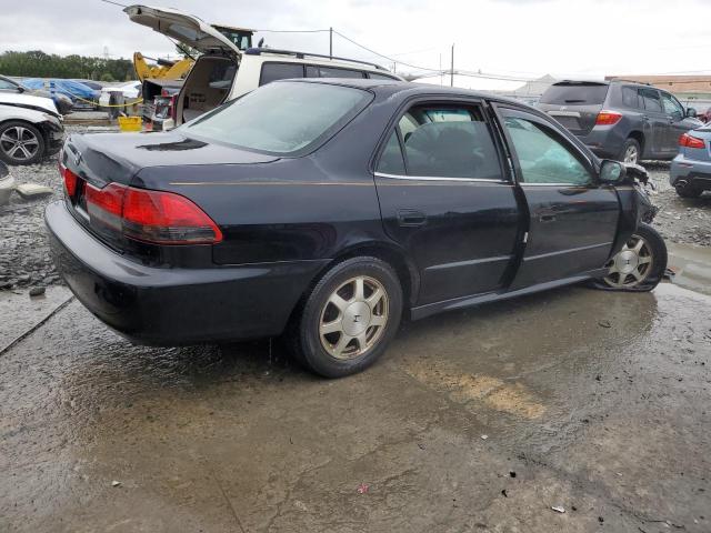 1HGCF86471A018576 - 2001 HONDA ACCORD DX BLACK photo 3