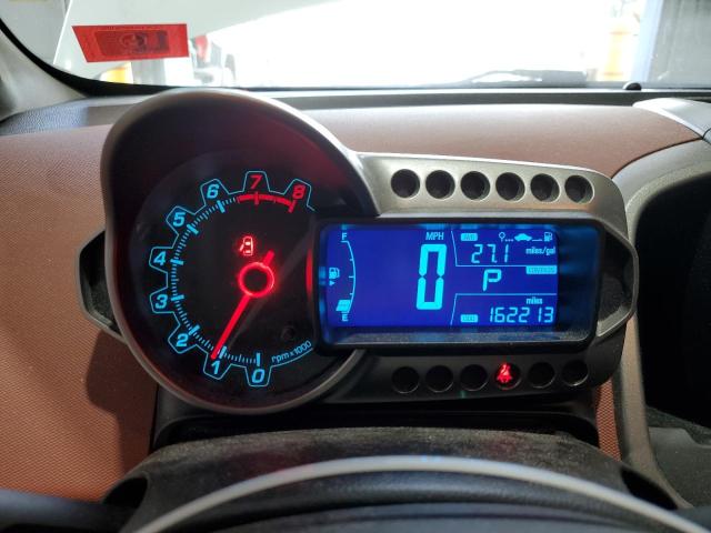 1G1JC6SH3C4228775 - 2012 CHEVROLET SONIC LT WHITE photo 9