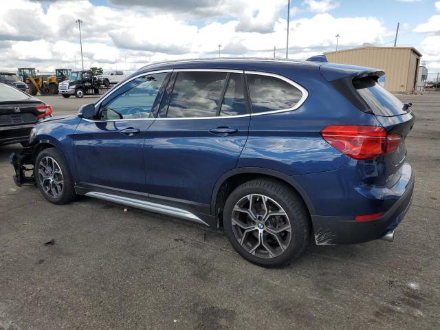 WBXJG9C02M5U18068 - 2021 BMW X1 XDRIVE28I BLUE photo 2