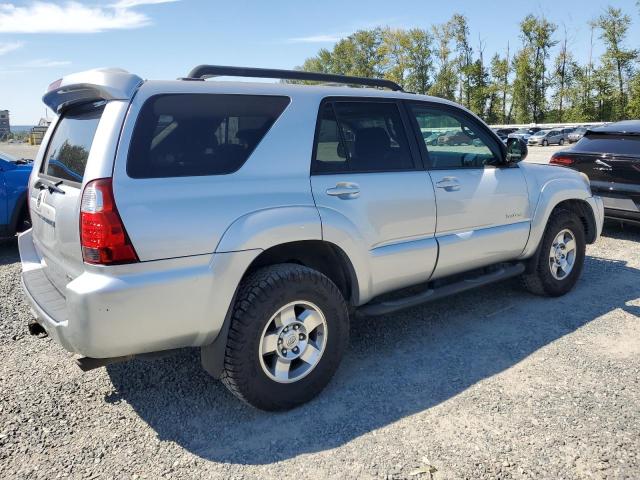 JTEBU14R69K038065 - 2009 TOYOTA 4RUNNER SR5 SILVER photo 3