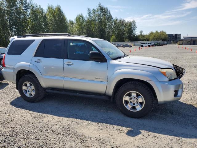 JTEBU14R69K038065 - 2009 TOYOTA 4RUNNER SR5 SILVER photo 4
