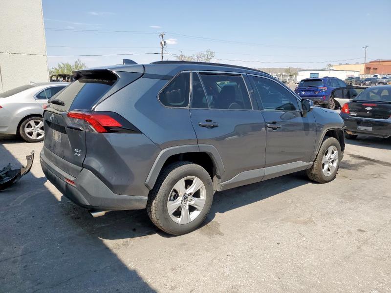 2T3P1RFVXLC070724 - 2020 TOYOTA RAV4 XLE GRAY photo 3