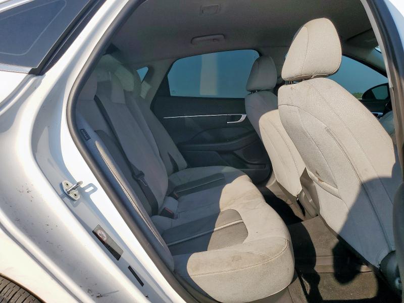 5NPEG4JA6MH087931 - 2021 HYUNDAI SONATA SE Biały zdjęcie 10