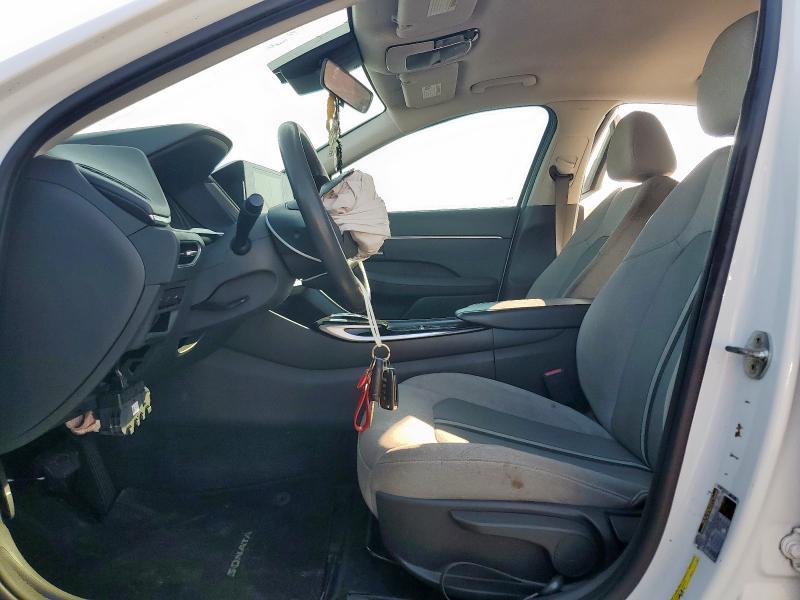 5NPEG4JA6MH087931 - 2021 HYUNDAI SONATA SE Biały zdjęcie 7