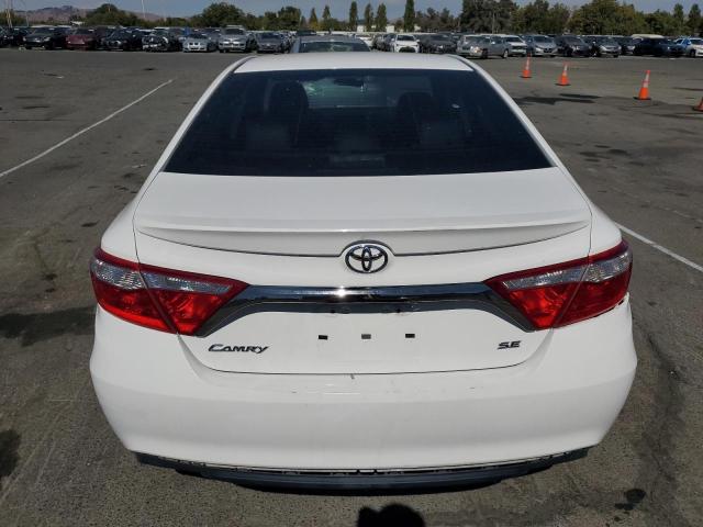 4T1BF1FK1HU349125 - 2017 TOYOTA CAMRY LE WHITE photo 6