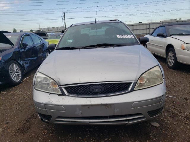 1FAFP34N47W179623 - 2007 FORD FOCUS ZX4 SILVER photo 5