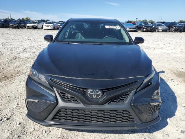 4T1T11AK2RU843280 - 2024 TOYOTA CAMRY SE NIGHT SHADE BLACK photo 5