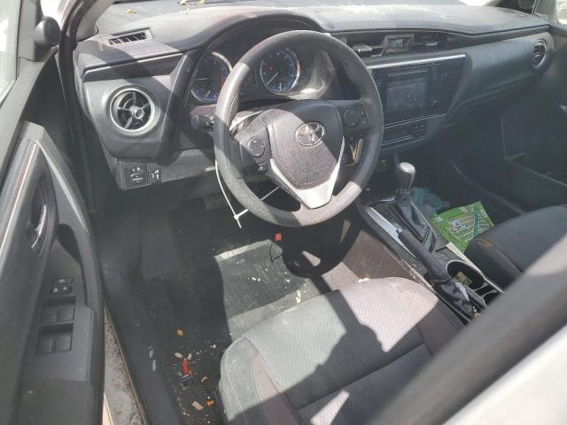 5YFBURHE6JP817658 - 2018 TOYOTA COROLLA L WHITE photo 8