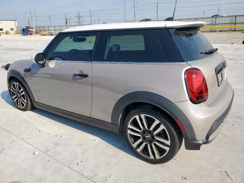 WMW53DH02P2T36981 - 2023 MINI COOPER S TAN photo 2