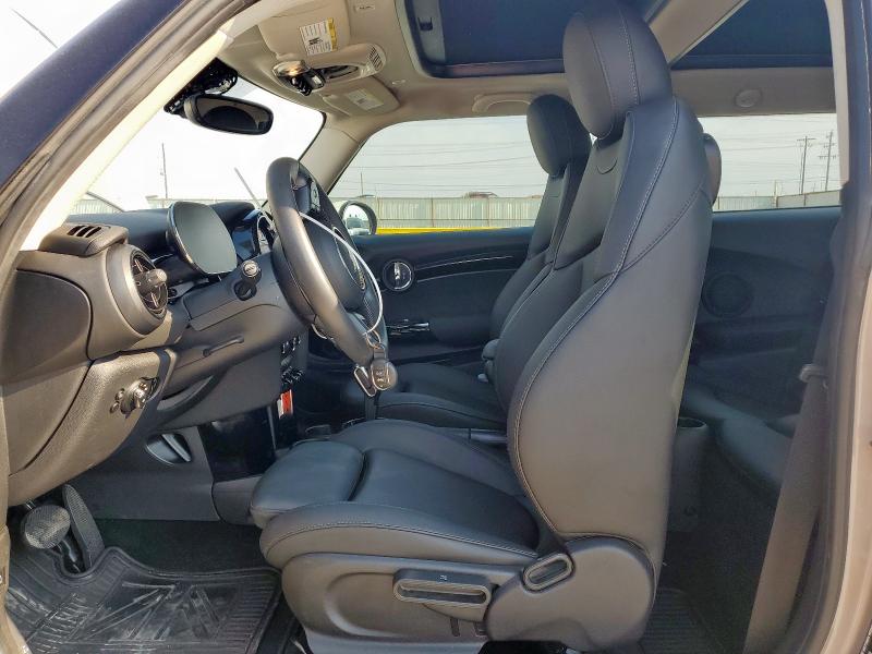 WMW53DH02P2T36981 - 2023 MINI COOPER S TAN photo 7