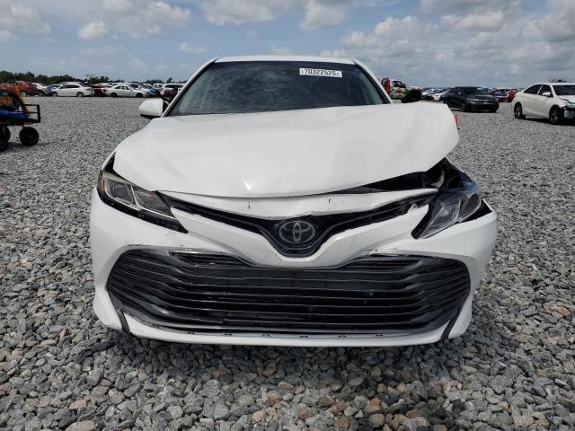 4T1B11HK9KU780511 - 2019 TOYOTA CAMRY L Blanc photo 5
