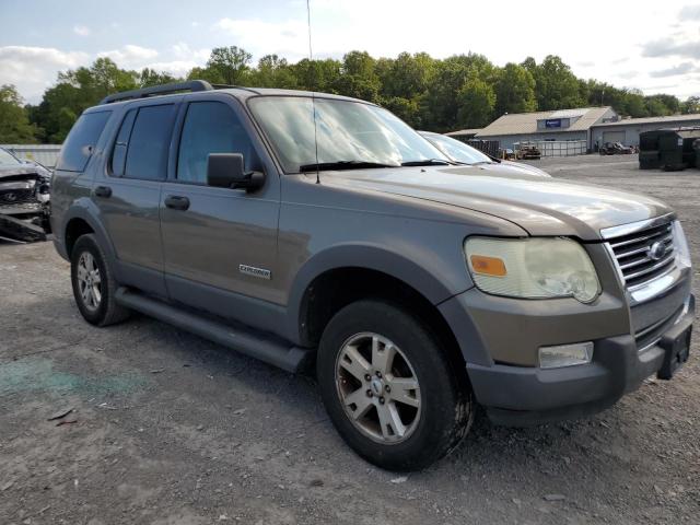 1FMEU73E06UA07229 - 2006 FORD EXPLORER XLT GREEN photo 4