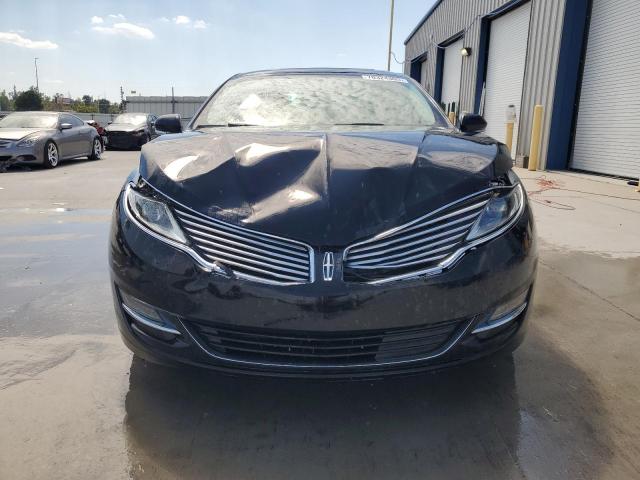 3LN6L2G92GR610957 - 2016 LINCOLN MKZ BLACK photo 5