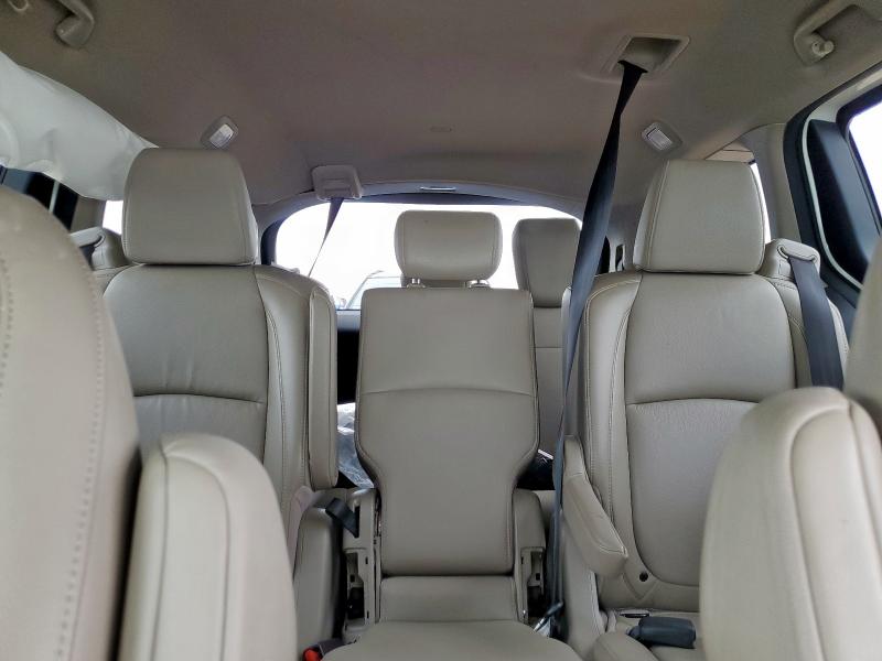 5FNRL6H76KB084803 - 2019 HONDA ODYSSEY EXL WHITE photo 10