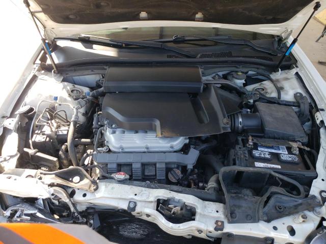 19UUA8F58DA002127 - 2013 ACURA TL TECH WHITE photo 11