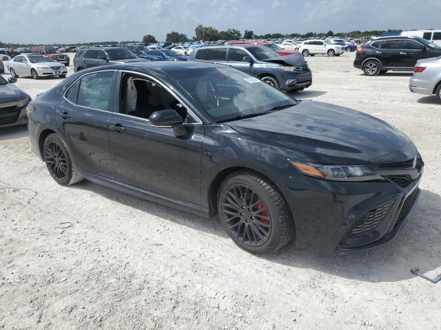 4T1G11AK2PU821472 - 2023 TOYOTA CAMRY SE NIGHT SHADE BLACK photo 4