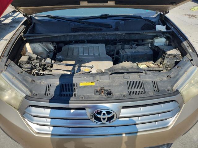 5TDBK3EH8BS050972 - 2011 TOYOTA HIGHLANDER BASE ذهبي صورة 12