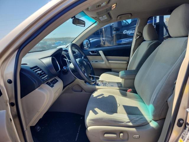 5TDBK3EH8BS050972 - 2011 TOYOTA HIGHLANDER BASE ذهبي صورة 7