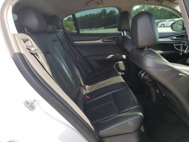 ZASFAKPN1J7C17402 - 2018 ALFA ROMEO STELVIO SPORT WHITE photo 11