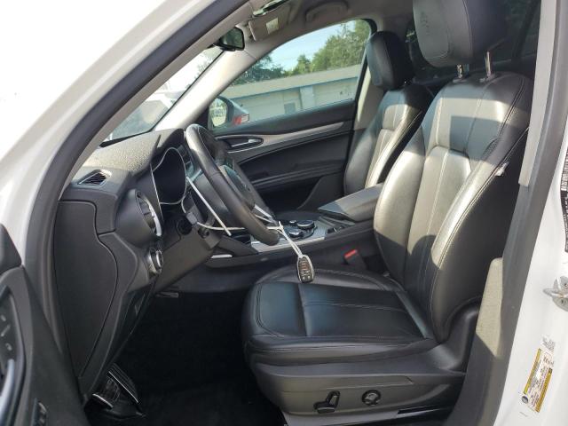 ZASFAKPN1J7C17402 - 2018 ALFA ROMEO STELVIO SPORT WHITE photo 7