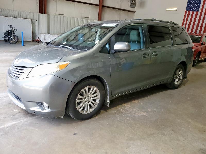 2011 TOYOTA SIENNA XLE, 