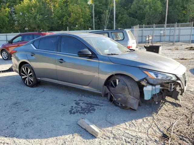 1N4BL4CW9KN300803 - 2019 NISSAN ALTIMA SR 灰色 照片 4